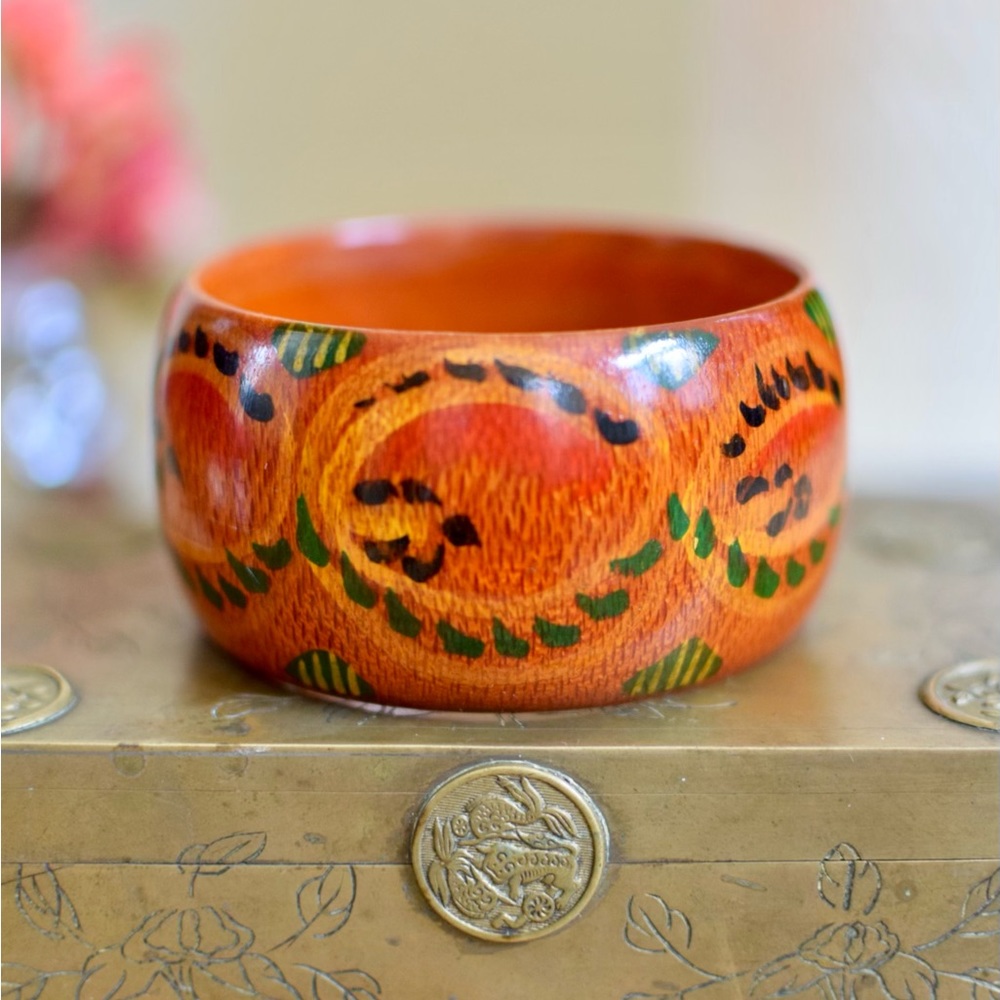 Vintage Hand Painted Sanghvi Wooden Bangle Bracelet